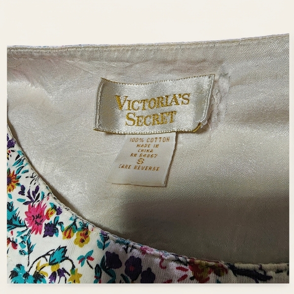 Victoria’s Secret Small Vintage Night Dress – White Floral - Picture 5 of 7